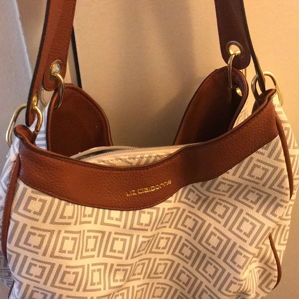 Handbag - Picture 2 of 7